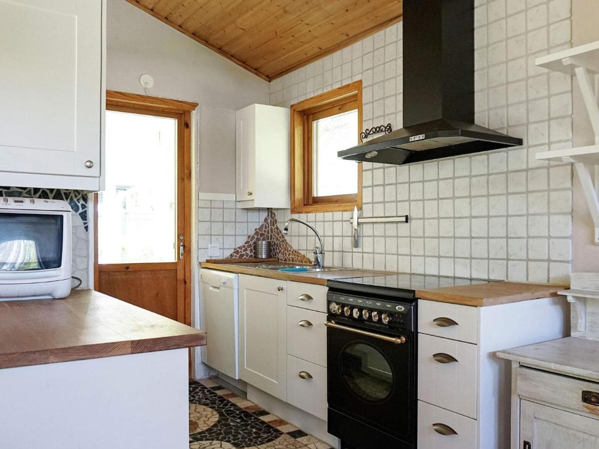 7 Person Holiday Home In Str Mstad